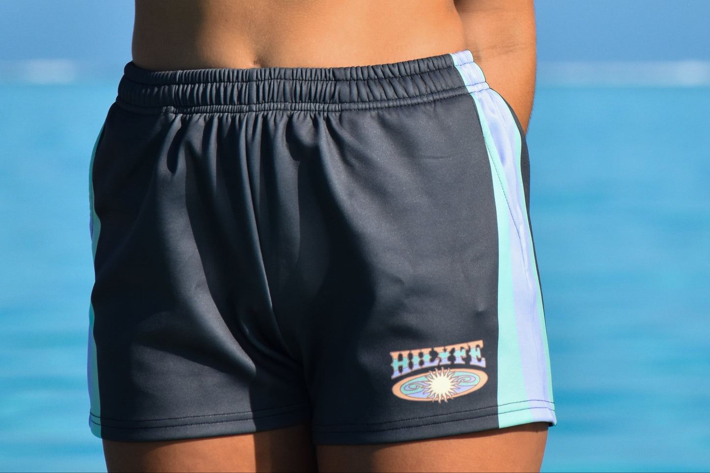 SUNDAZE SHORTS CHARCOAL