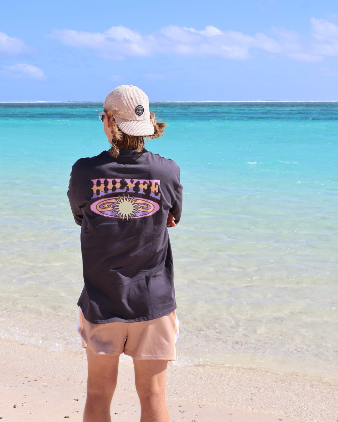 SUNDAZE SHORTS SAND